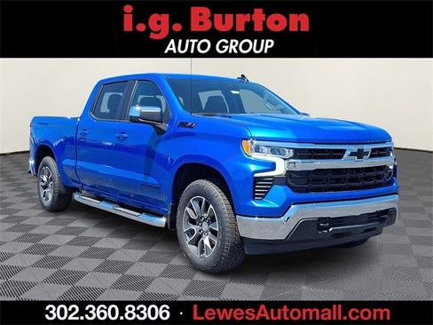 New 2025 Chevrolet Silverado 1500 LT image 1