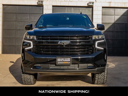 Used 2023 Chevrolet Suburban RST w/ Sport Performance Package image 4