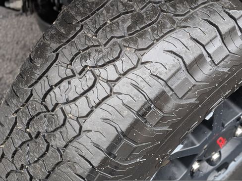 Used 2024 Toyota Tacoma TRD Off-Road w/ TRD Off Road Upgrade Package image 13