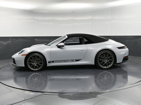 Certified 2025 Porsche 911 Carrera image 2