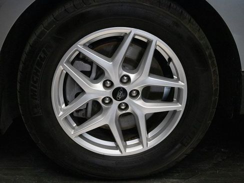 Used 2024 Ford Edge SEL image 8