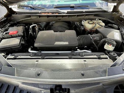 Used 2021 GMC Yukon Denali w/ Denali Premium Package image 9