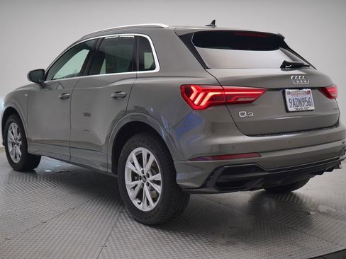 Used 2022 Audi Q3 2.0T Premium w/ Convenience Package image 3