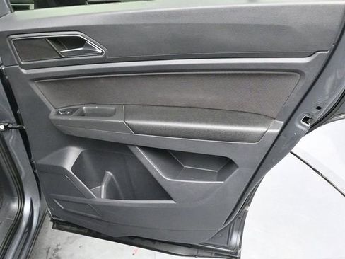 Used 2018 Volkswagen Atlas Launch Edition image 12