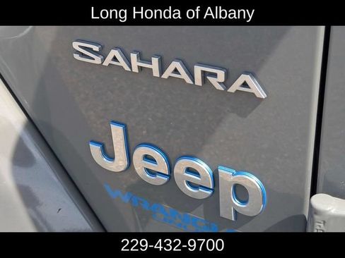 Used 2021 Jeep Wrangler Unlimited Sahara w/ Safety Group AWD/4WD image 4