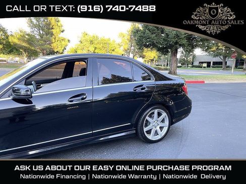 Used 2013 Mercedes-Benz C 300 4MATIC Sedan image 4