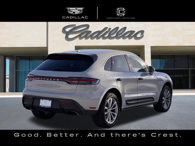 Used 2023 Porsche Macan AWD/4WD image 3