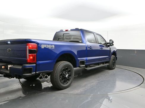 New 2026 Ford F250 Lariat w/ Black Appearance Package AWD/4WD image 11