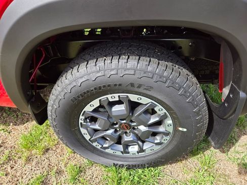 New 2026 Nissan Frontier PRO-4X w/ Pro Premium Package AWD/4WD image 7