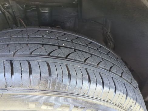 Used 2024 Toyota RAV4 LE AWD/4WD image 11