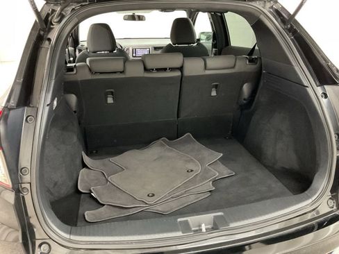 Used 2021 Honda HR-V Sport image 24