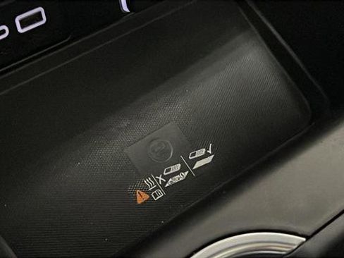 Used 2023 GMC Yukon SLT w/ SLT Premium Package image 41