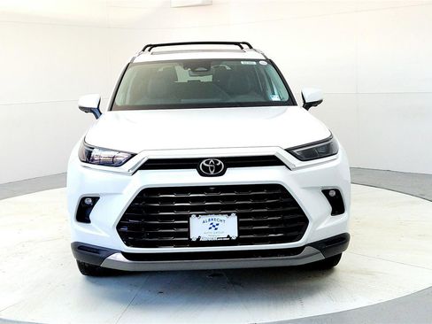 New 2026 Toyota Grand Highlander Platinum image 8