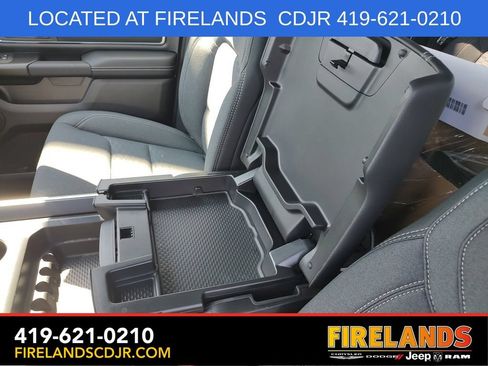 New 2026 RAM 1500 4x4 Crew Cab image 19
