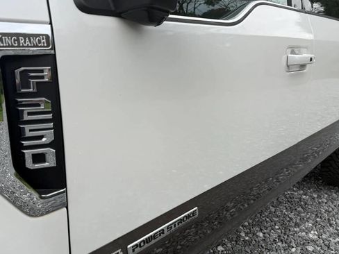 Used 2017 Ford F250 King Ranch w/ King Ranch Ultimate Package AWD/4WD image 12