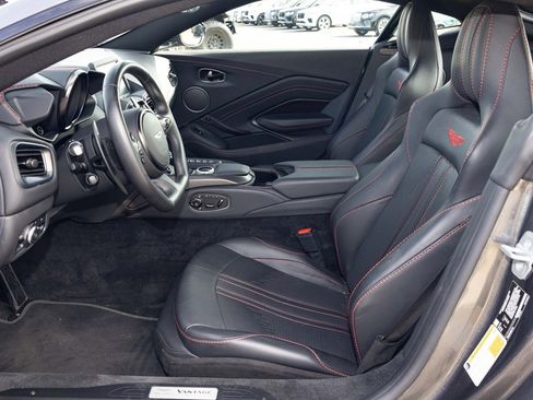 Used 2023 Aston Martin V8 Vantage Coupe image 26