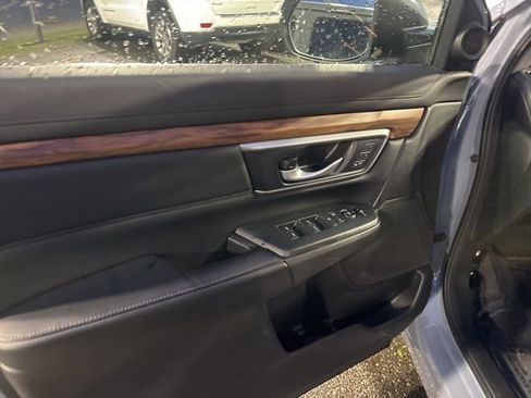 Used 2020 Honda CR-V Touring image 18