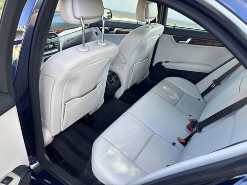 Used 2014 Mercedes-Benz C 250 Sedan image 29