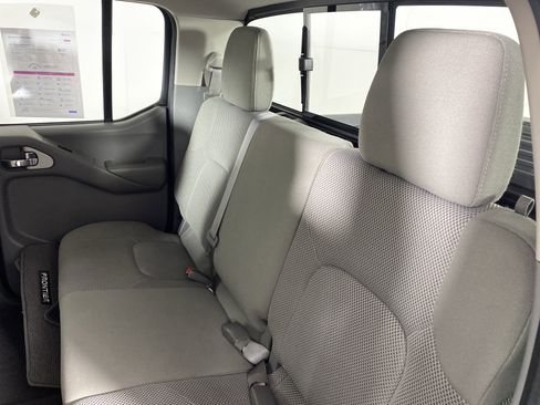 Used 2021 Nissan Frontier SV AWD/4WD image 29