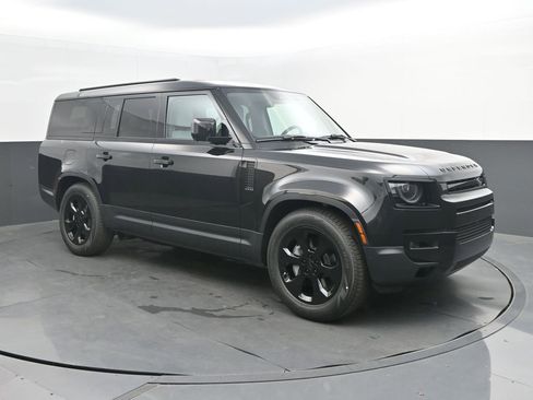 New 2026 Land Rover Defender 130 S AWD/4WD image 9