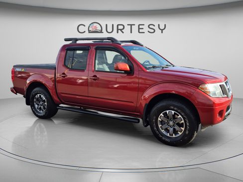 Used 2014 Nissan Frontier PRO-4X w/ Pro-4x Luxury Package AWD/4WD image 9