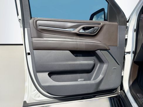 Used 2022 GMC Yukon Denali AWD/4WD image 24