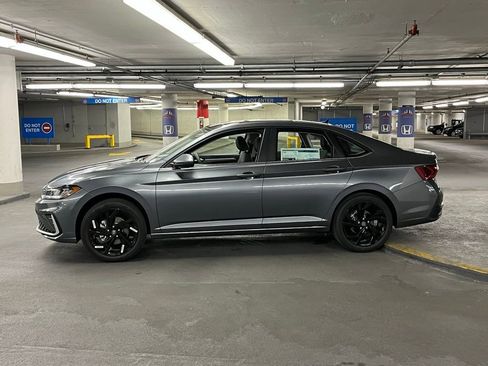 New 2026 Volkswagen Jetta SE image 31