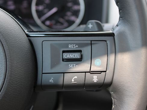 Certified 2023 Nissan Rogue SV w/ SV Premium Package AWD/4WD image 25
