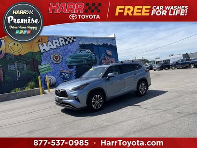 Used 2022 Toyota Highlander XLE