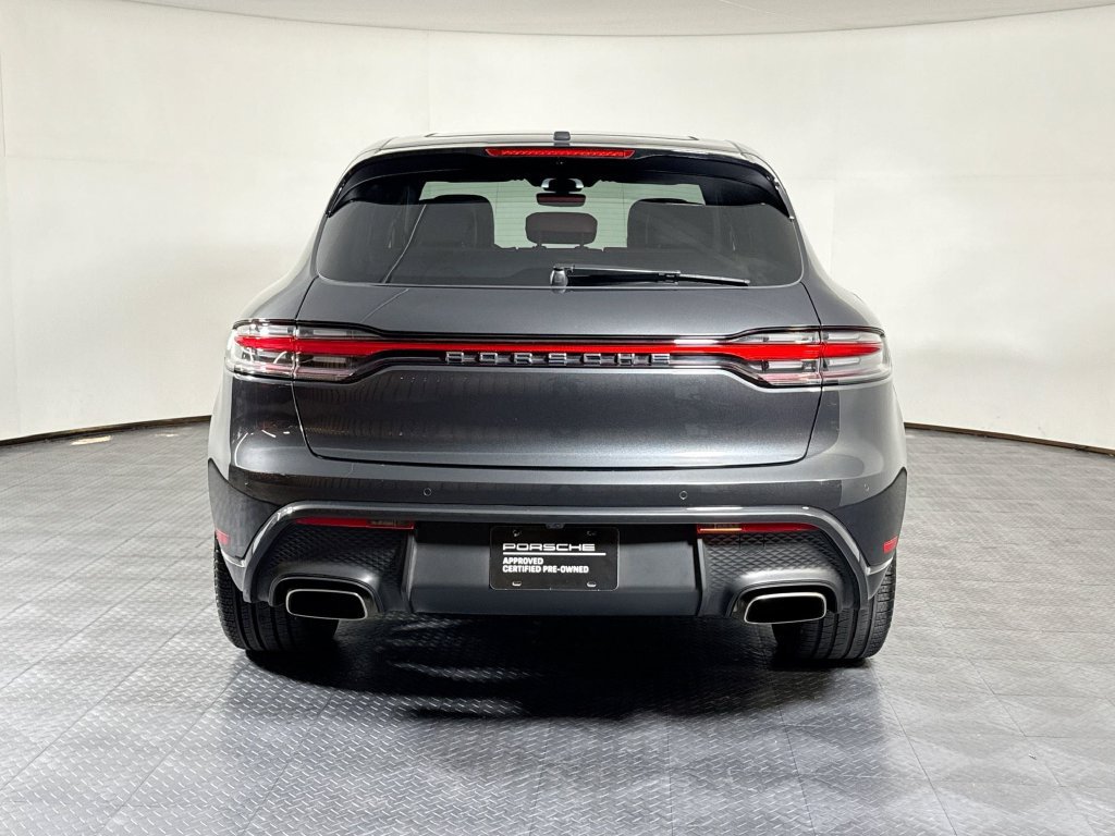 Certified 2025 Porsche Macan AWD/4WD image 6