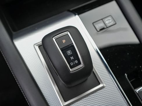 New 2026 Nissan Rogue Platinum AWD/4WD image 21