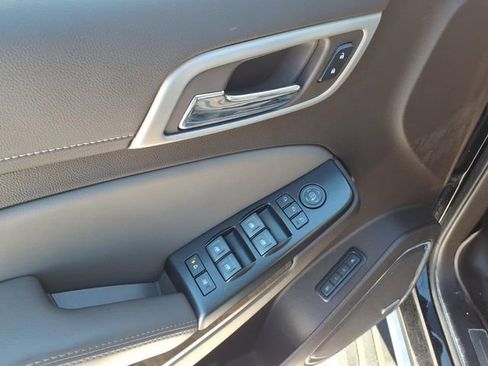 Used 2020 GMC Yukon XL Denali w/ Denali Ultimate Package image 18