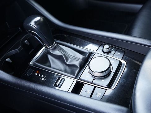 Used 2022 MAZDA MAZDA3 s image 21