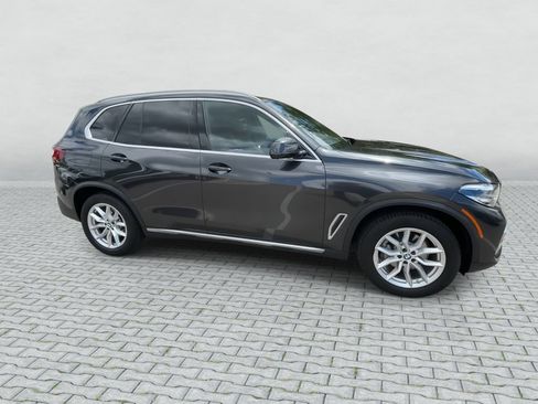 Certified 2022 BMW X5 xDrive40i w/ Premium Package AWD/4WD image 9