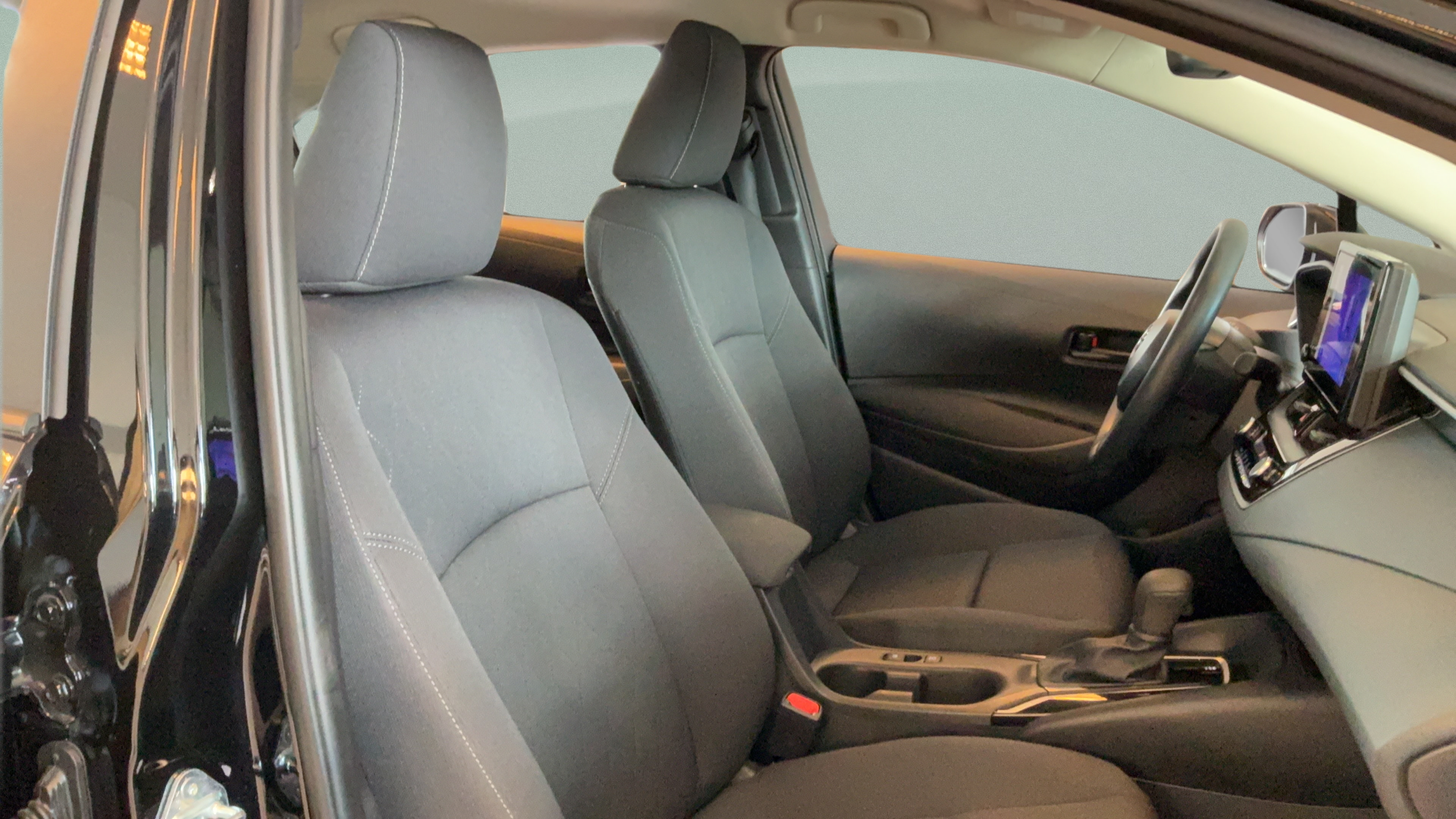 Certified 2026 Toyota Corolla LE FWD image 32