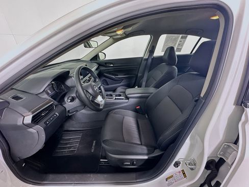 Used 2025 Nissan Altima 2.5 SV image 13