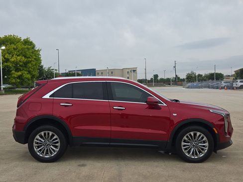 Used 2024 Cadillac XT4 Premium Luxury w/ Cold Weather Package FWD image 2