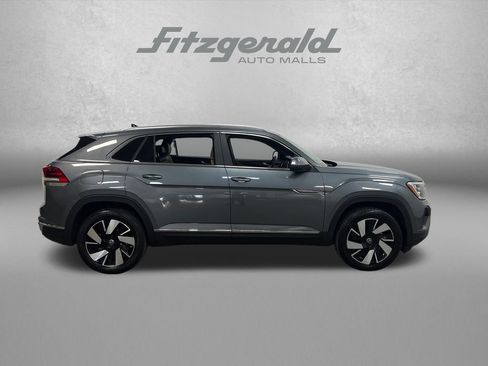 Used 2024 Volkswagen Atlas Cross Sport SEL AWD/4WD image 9