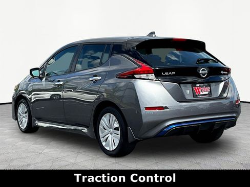 Used 2022 Nissan Leaf S FWD image 4