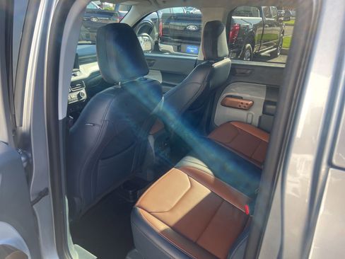 Used 2024 Ford Maverick Lariat AWD/4WD image 38