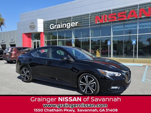 Used 2020 Nissan Sentra SR FWD image 1