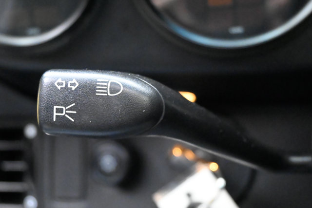 Used 1997 Porsche 911 Carrera RWD image 60