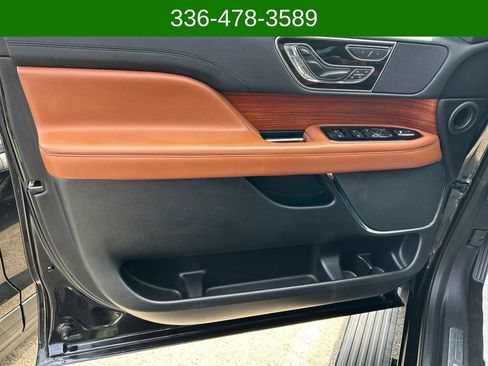 Used 2019 Lincoln Navigator L Reserve w/ Cargo Package image 10