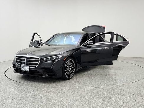 Used 2022 Mercedes-Benz S 580 4MATIC Sedan image 9