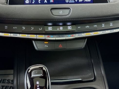 Used 2022 Cadillac XT4 Premium Luxury w/ Safety Alert Package image 16