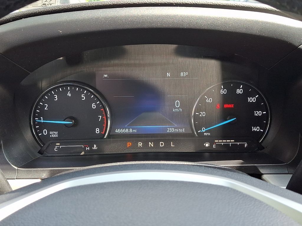 Used 2022 Ford Explorer XLT w/ Equipment Group 202A AWD/4WD image 21