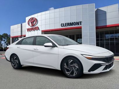 Used 2024 Hyundai Elantra SEL w/ Convenience Package