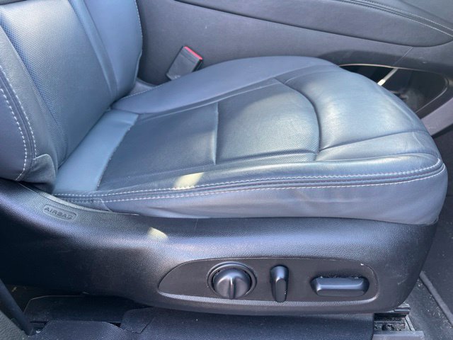 Used 2020 Buick Enclave Essence w/ LPO, Floor Liner Package AWD/4WD image 12