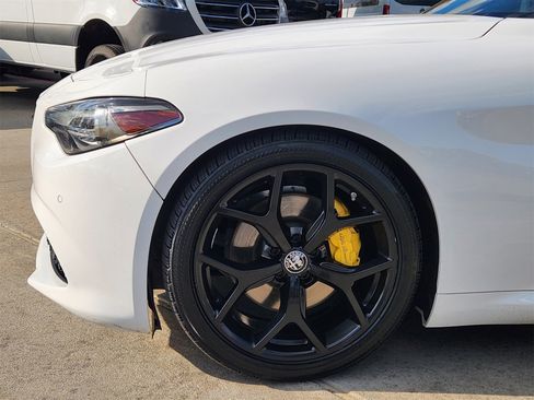 Used 2020 Alfa Romeo Giulia Ti Sport w/ Quick Order Package 22U Sport image 11