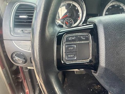 Used 2018 Dodge Grand Caravan SXT FWD image 27